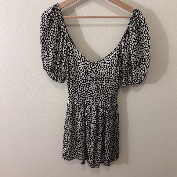 NWT Saltwater Luxe Everly Romper‎ Black And white - Picture 1 of 9